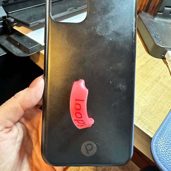 (2) iPhone 11 Pro Max Loopy Cases and extra loops - Picture 3 of 10